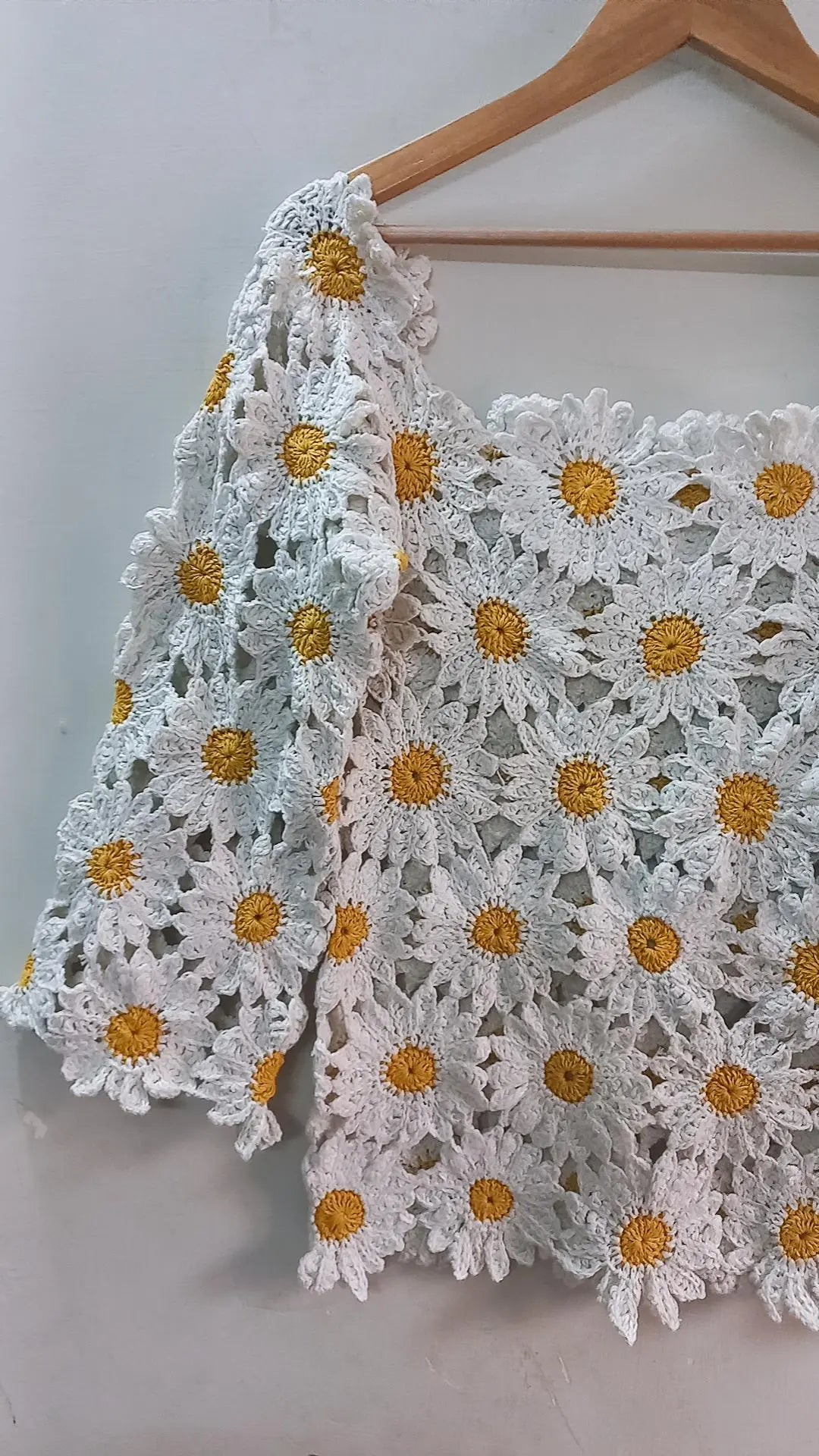 Daisy's top