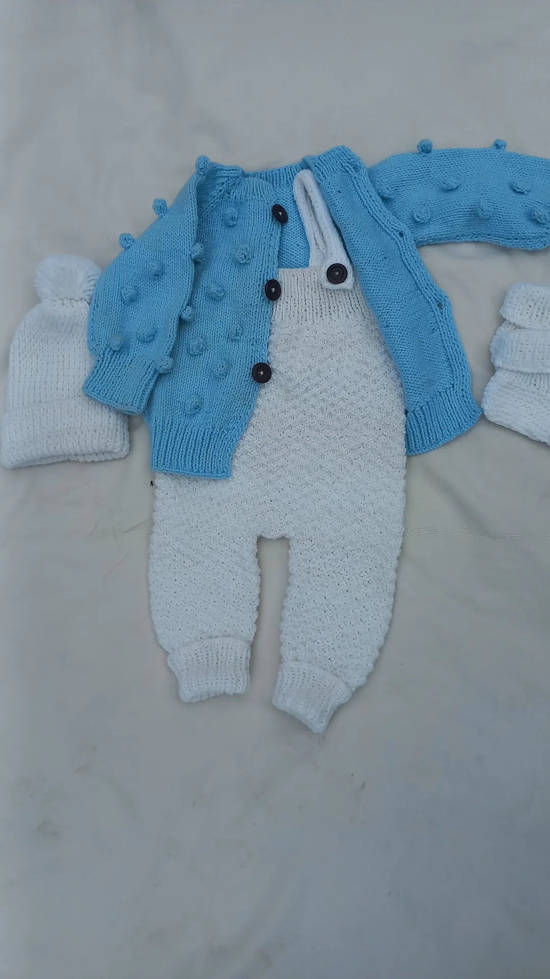 Bobble dungree set