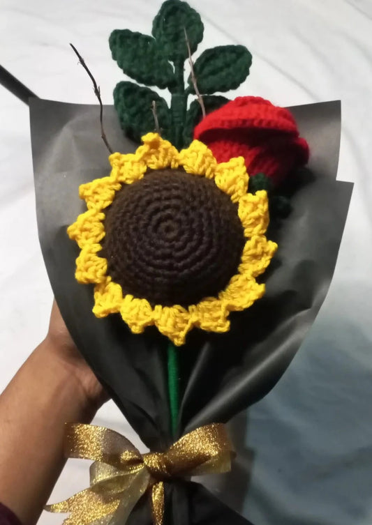 Half-bloom Rose bouquet