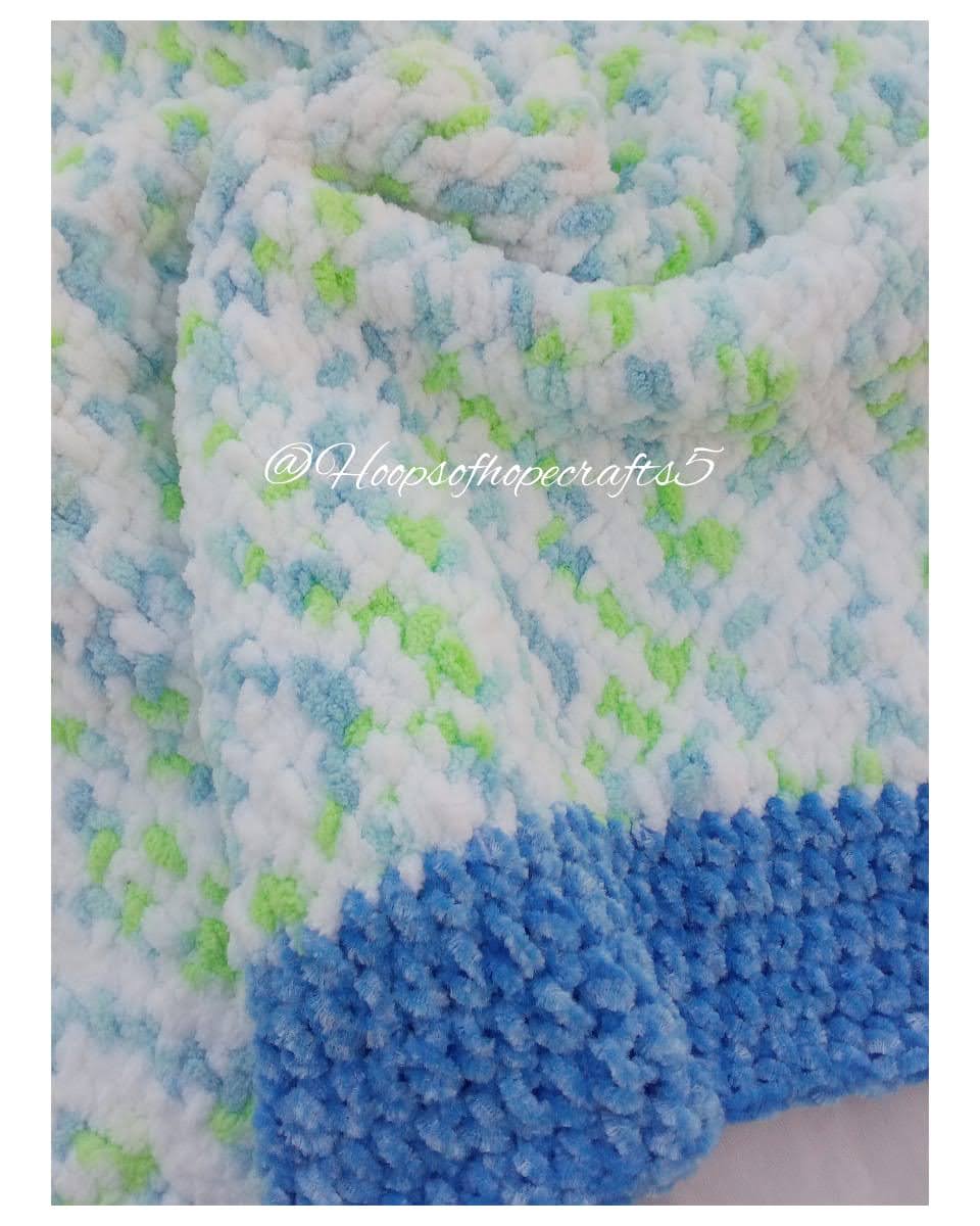 Cuddle&Hugs blanket