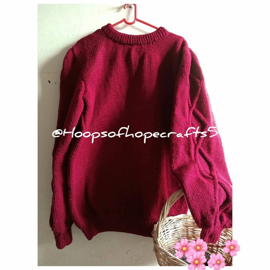 Diamond cables pullover