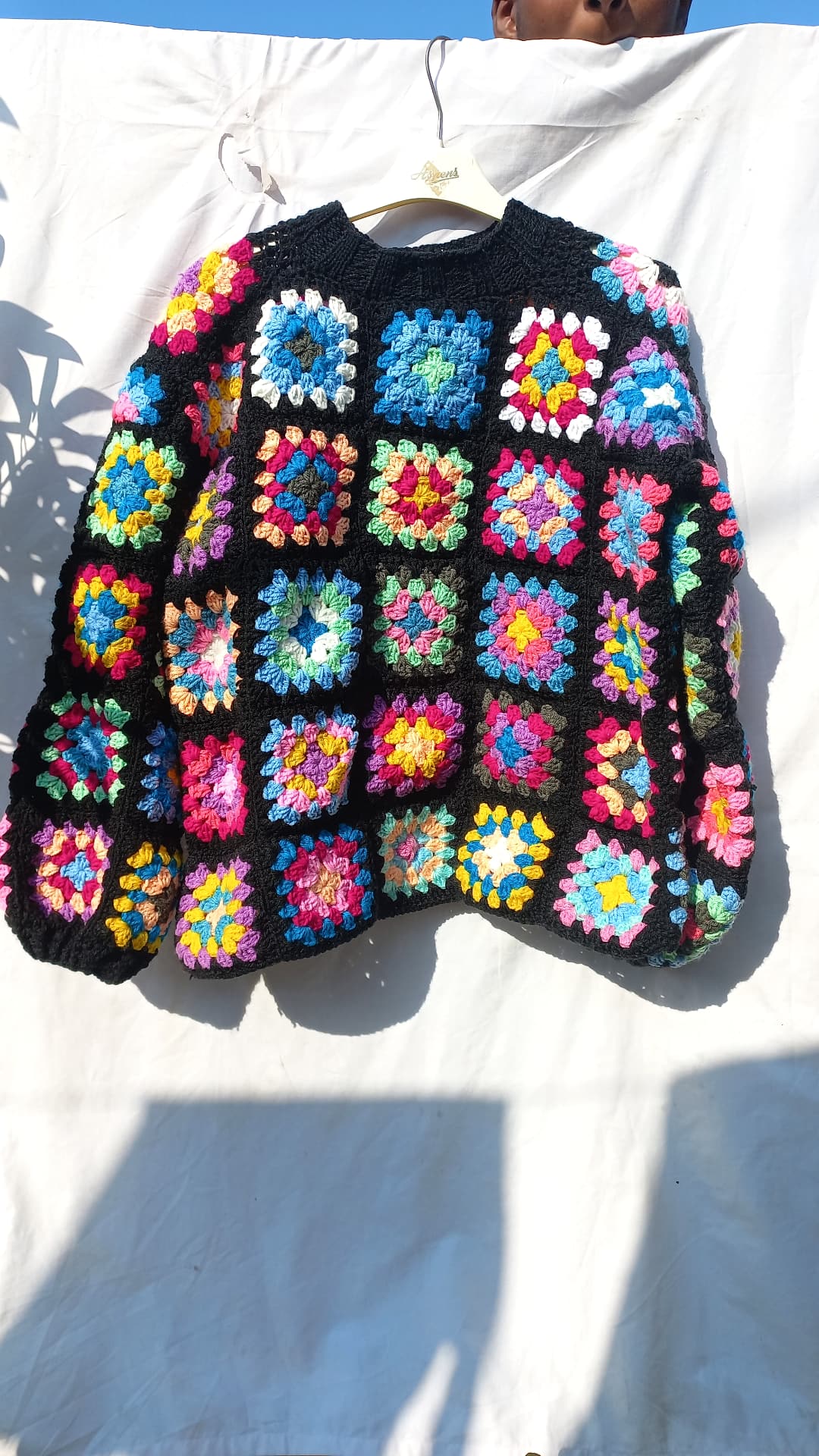 Color flutter jumper