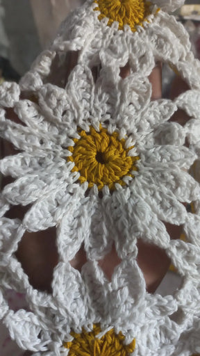 Daisy's top