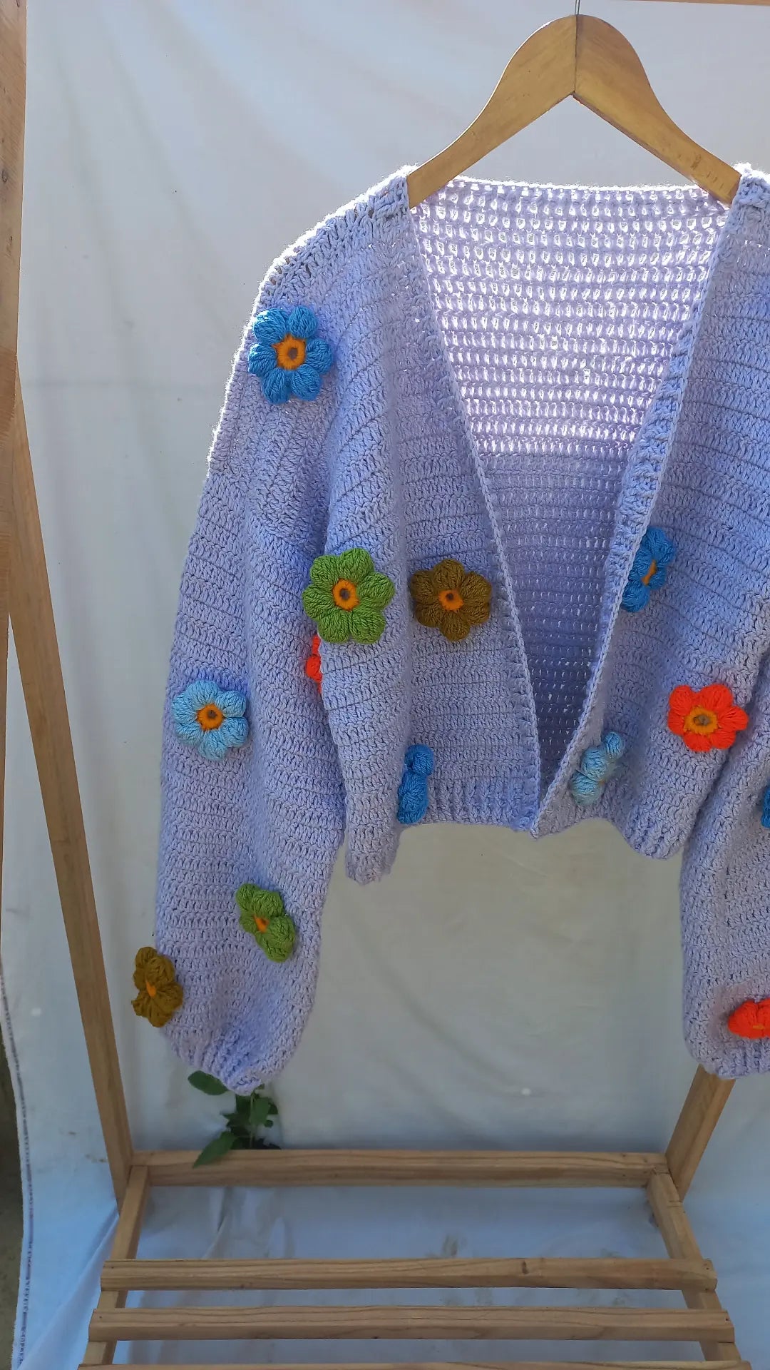 Blossom Cropped  Cardigan (mini flower version)