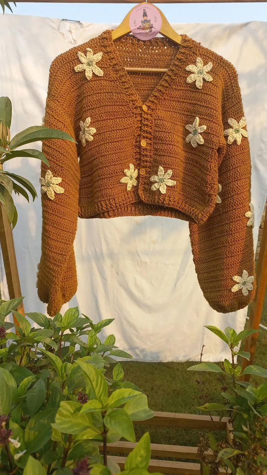 pointed daisy cropped cardigan