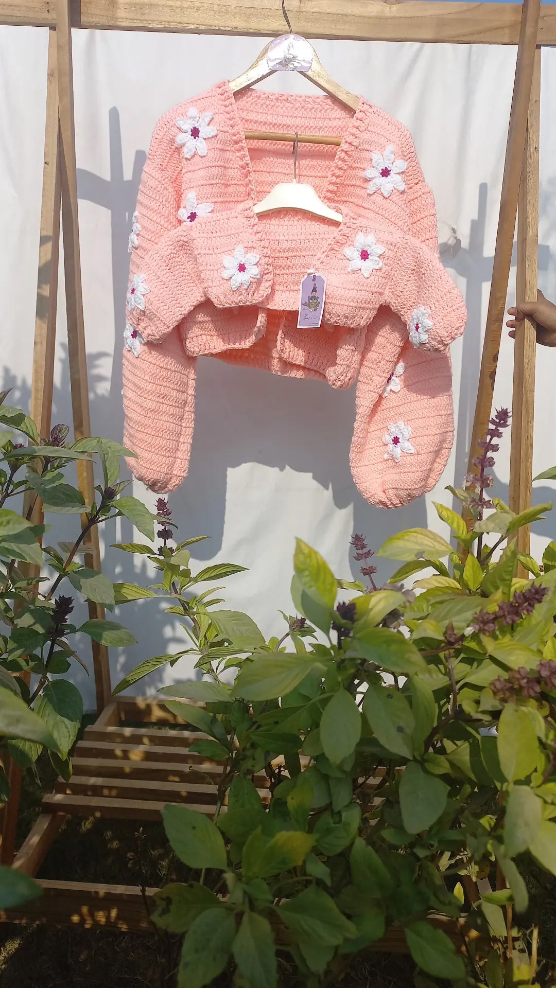 Peach Pointed Daisy Cardigan