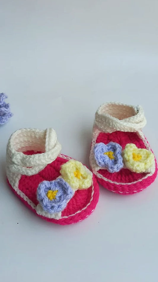 Pretty florals sandals