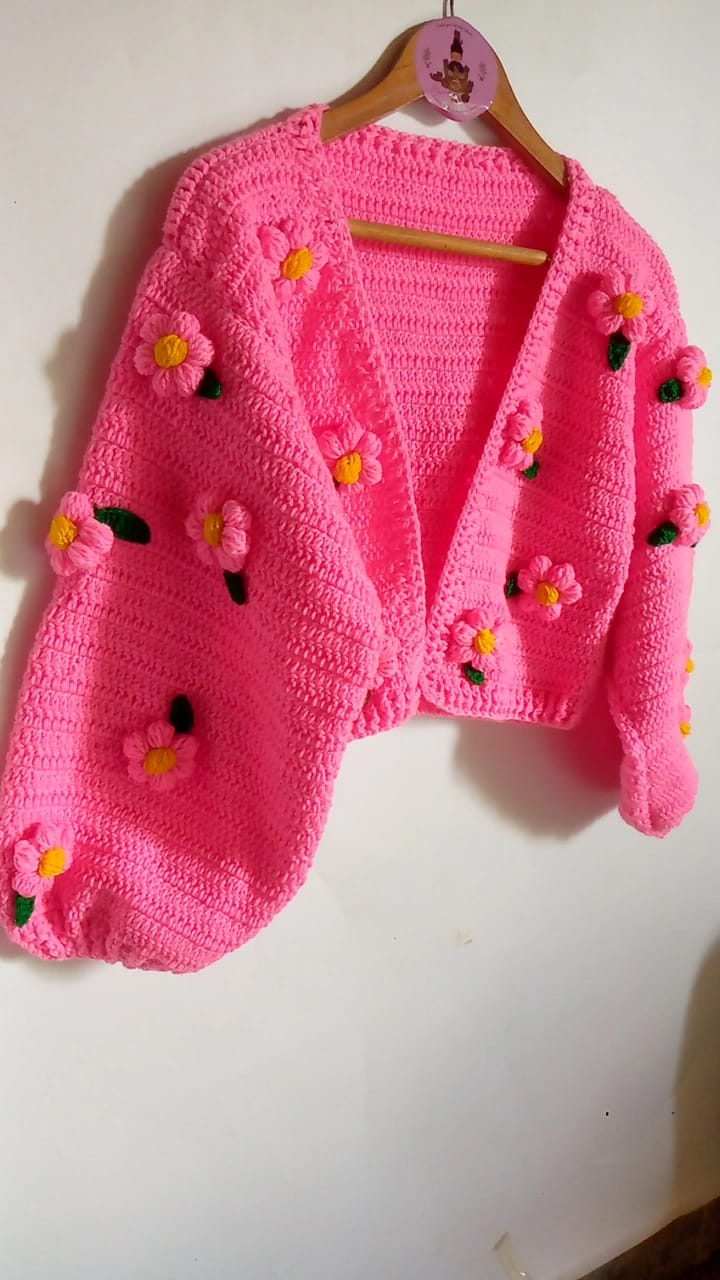 Monotone Blossom Cardigan